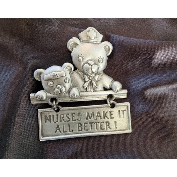 Vintage Nurses Make It All Better JJ Signed Nurse Hospital Teddy Brooch Silver T - Picture 5 of 5